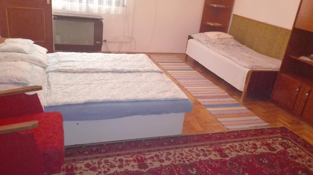 Plajbi Apartment Hajdúszoboszló Εξωτερικό φωτογραφία