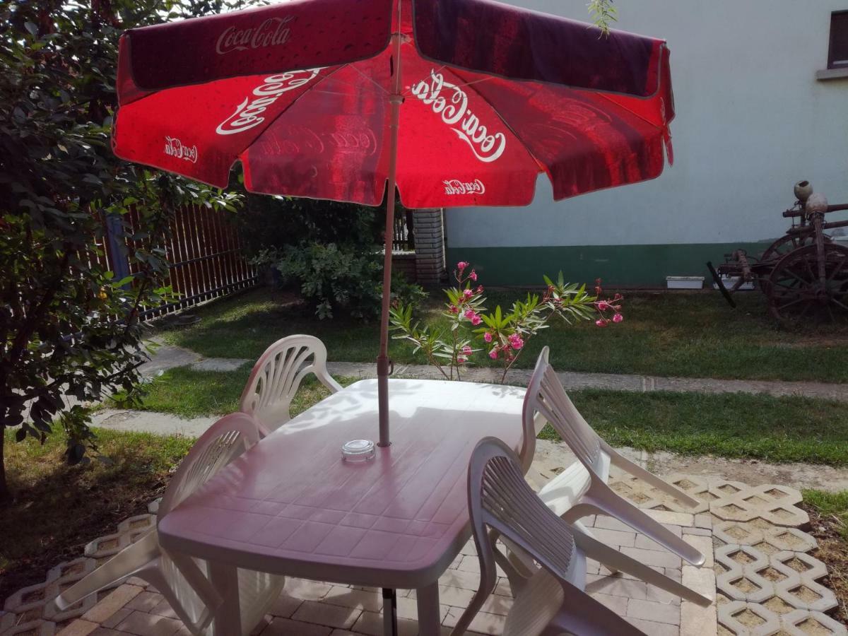 Plajbi Apartment Hajdúszoboszló Εξωτερικό φωτογραφία