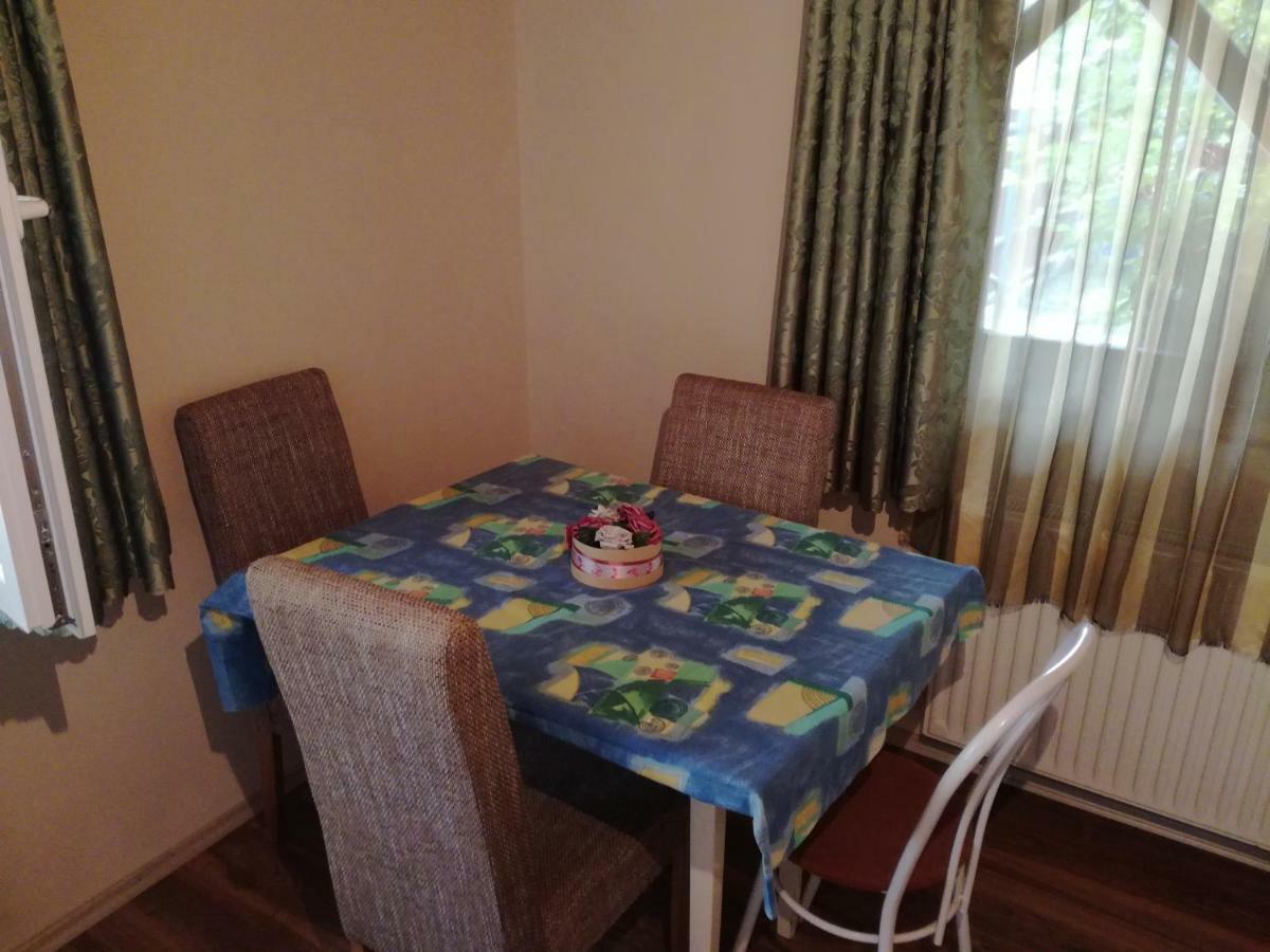 Plajbi Apartment Hajdúszoboszló Εξωτερικό φωτογραφία