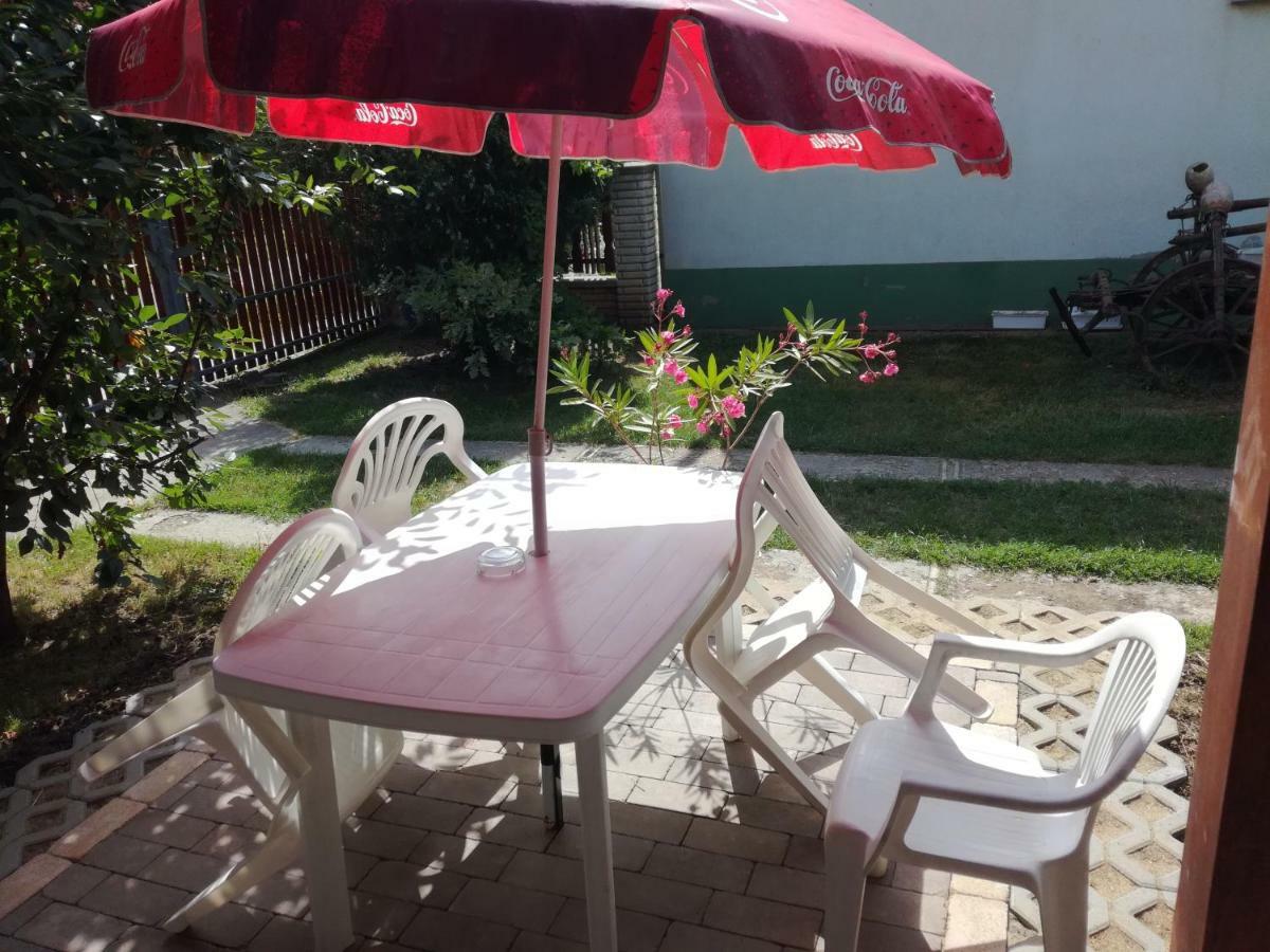 Plajbi Apartment Hajdúszoboszló Εξωτερικό φωτογραφία